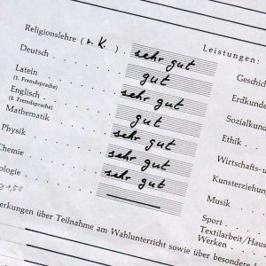 Traducción jurada de un Certificado escolar al alemán